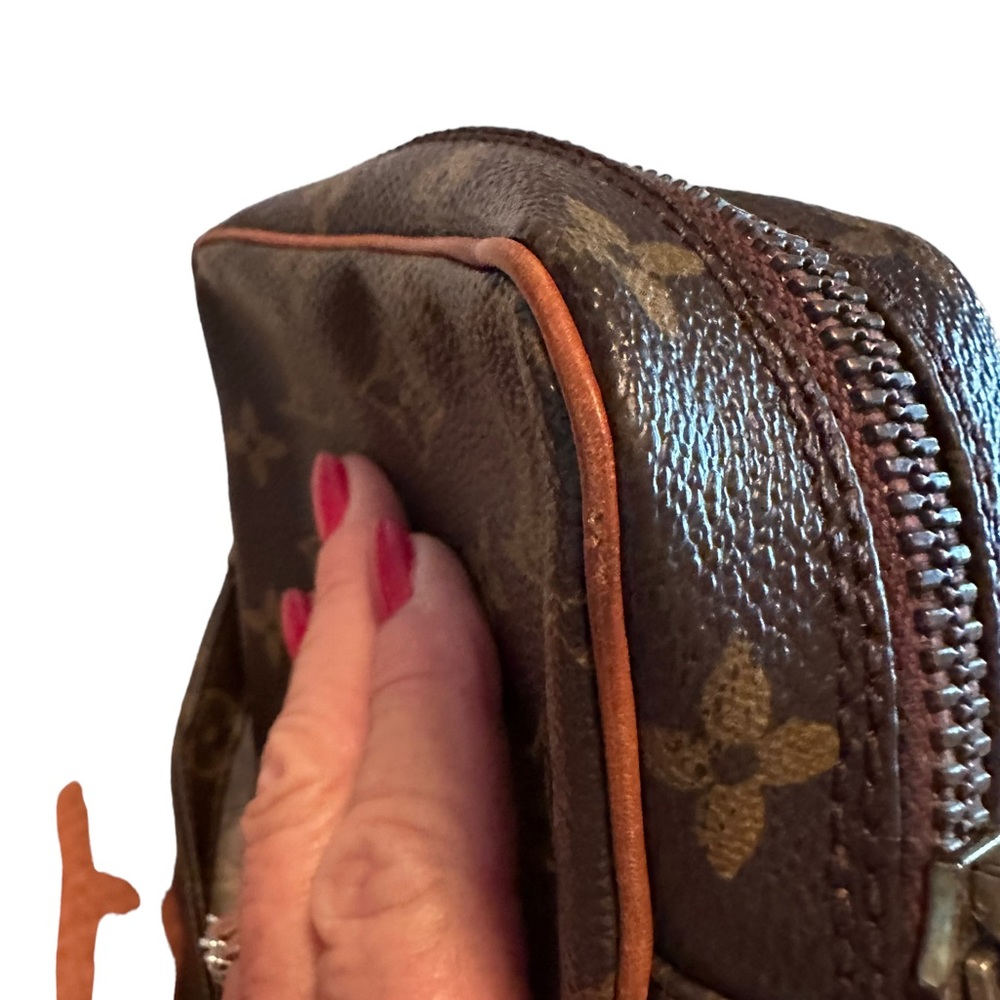 Louis Vuitton Vintage Monogram Danube Shoulder Crossbody PM Bag. COA included - Picture 7 of 14